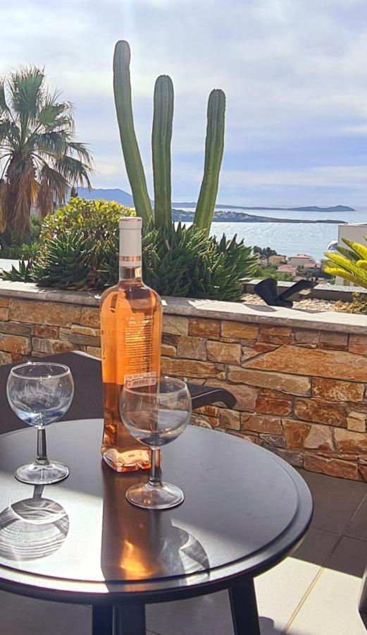 Magnifique Appartement Vue Mer - Grande Terrasse Et Piscine Bandol Buitenkant foto
